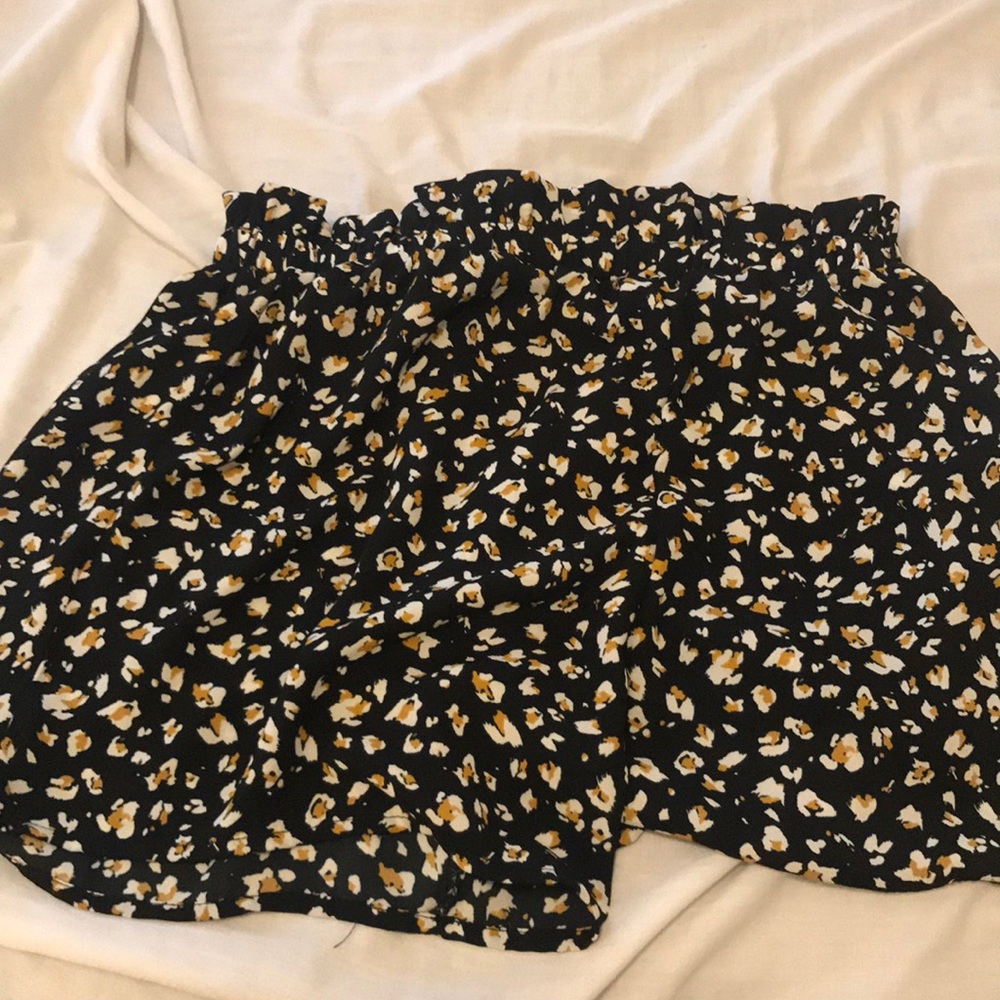 Shorts - Picture 2 of 2